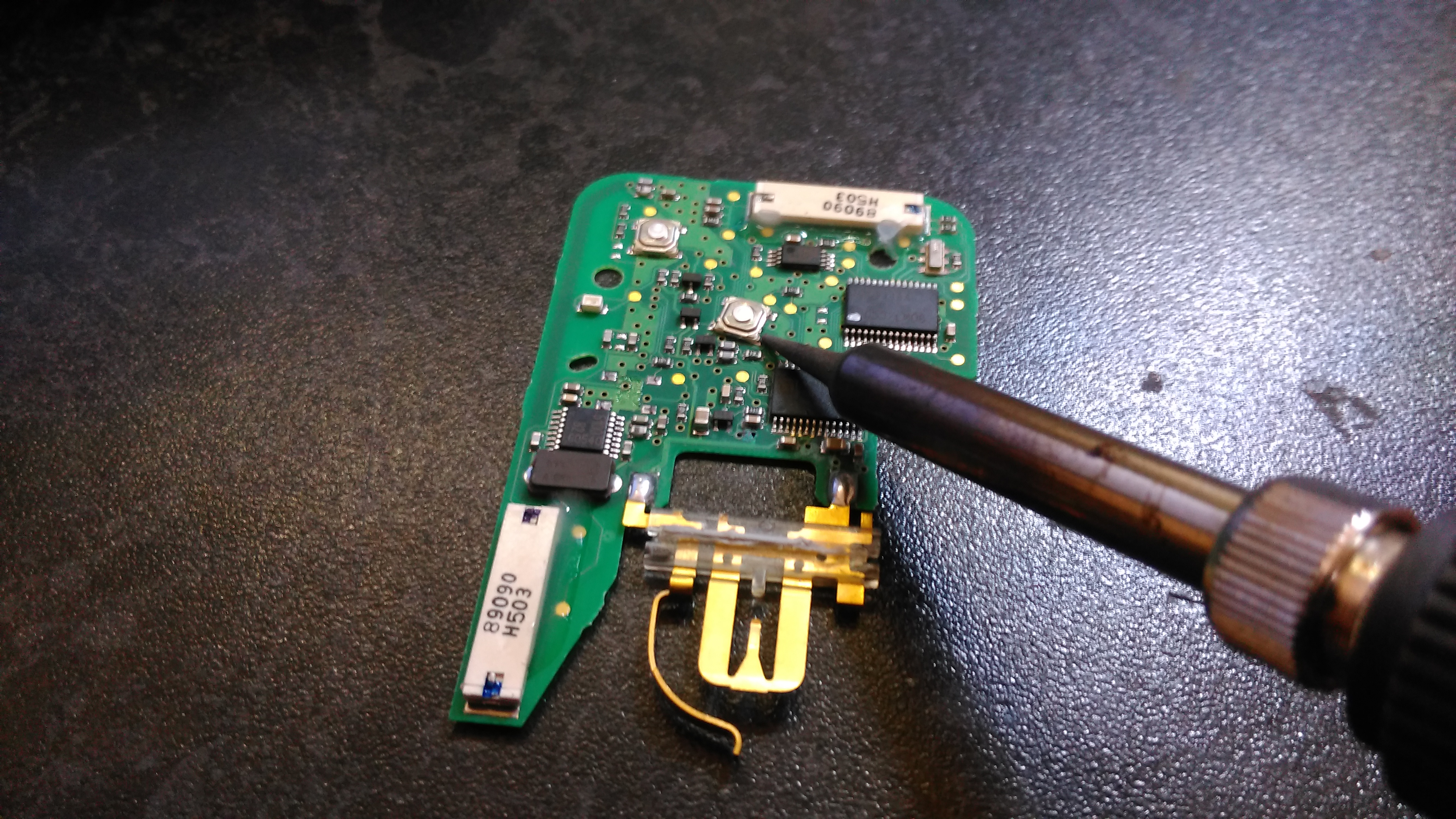 Gaziantep Arızalı Tüm Marka Model Araçların Oto Kumanda Tamiri